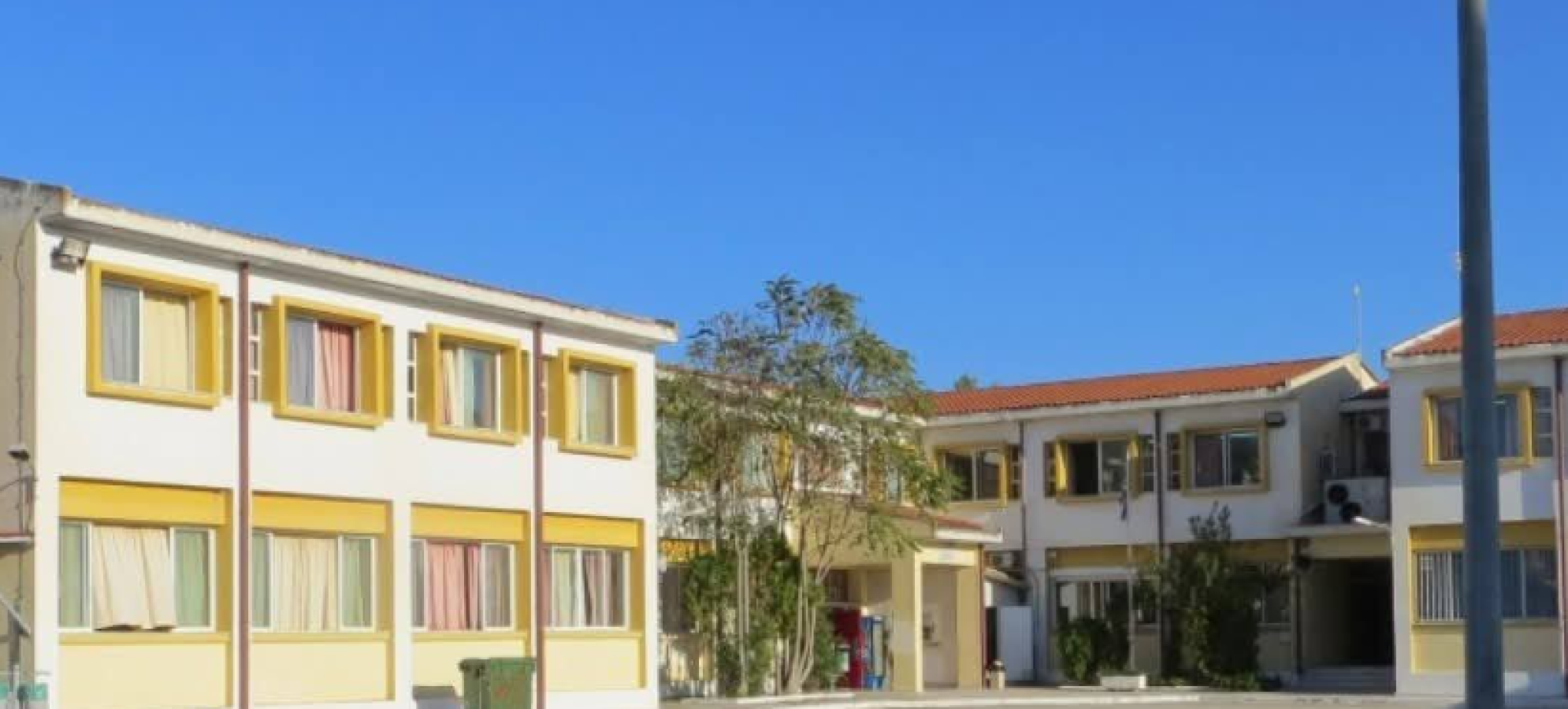 Νέες Αθλητικές Υποδομές στο Γυμνάσιο – Λύκειο Λεχαίου με μέριμνα του Δήμου Κορινθίων